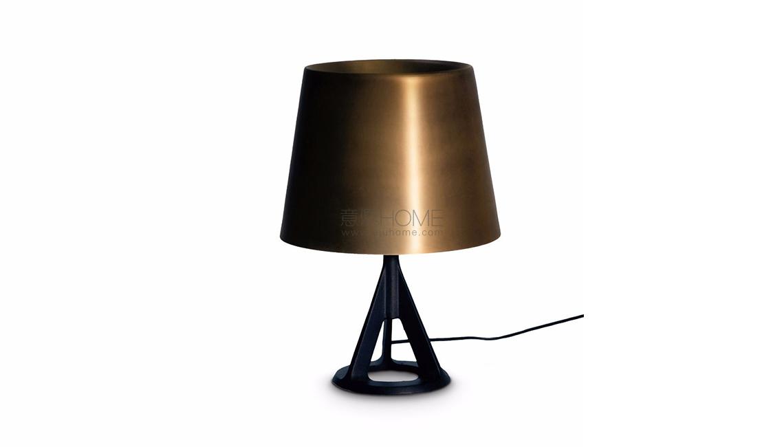 BASE TABLE LIGHT BRASS台灯