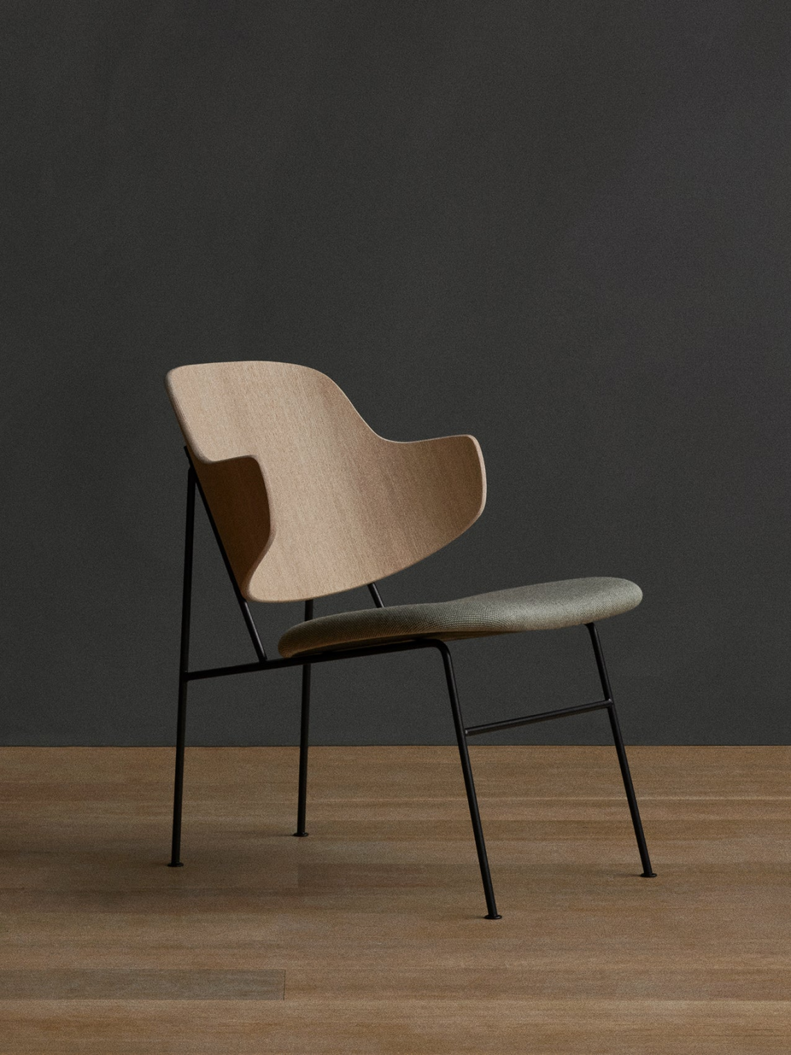 MENUThe Penguin Lounge Chair休闲椅